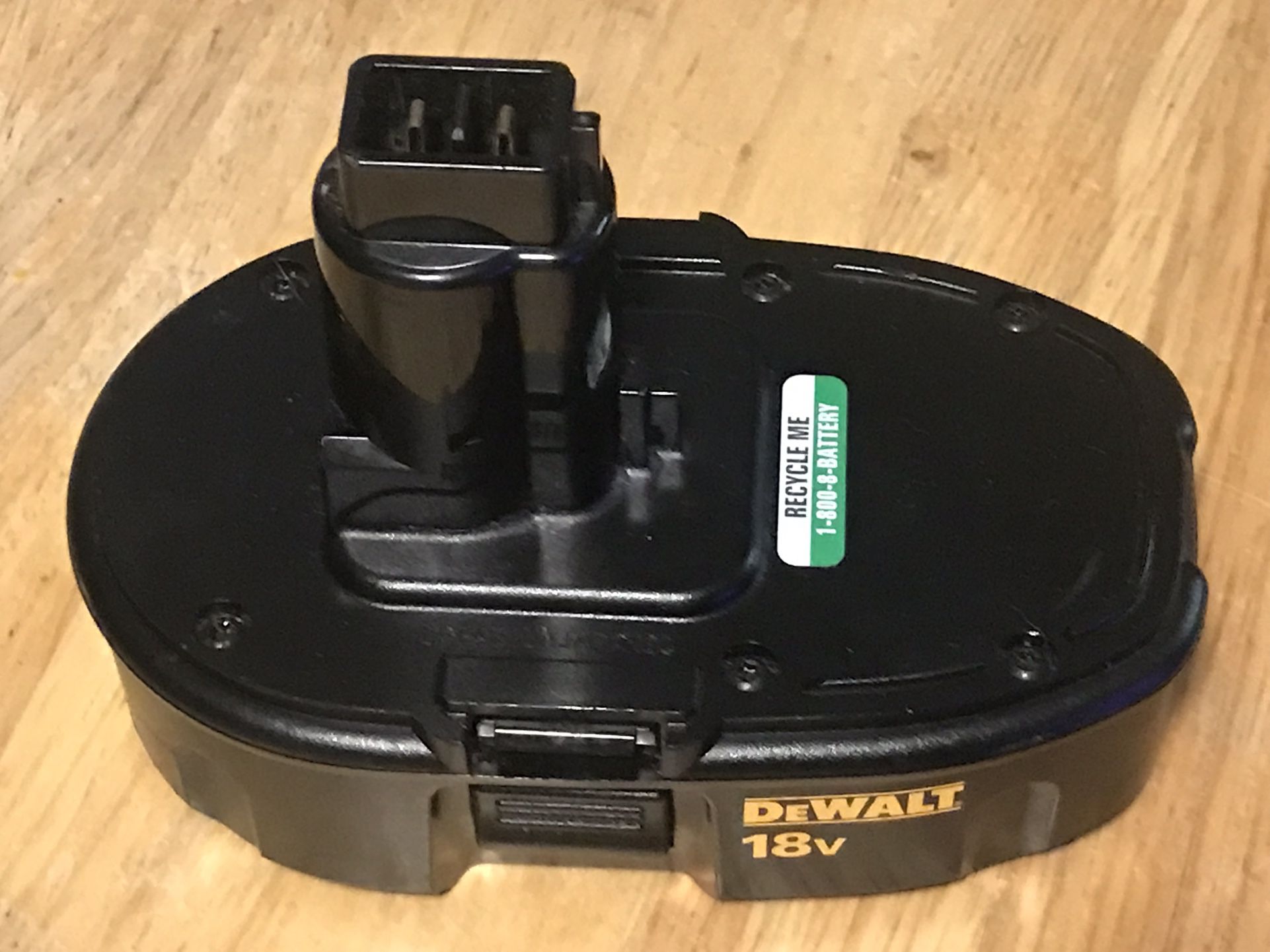 DeWALT 18 V Battery 