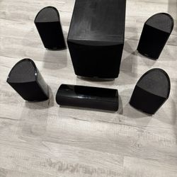 Definitive technology 5.1 Surround Sound Speakers