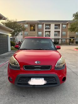 2013 Kia Soul – Clean Title – 128,665 Miles