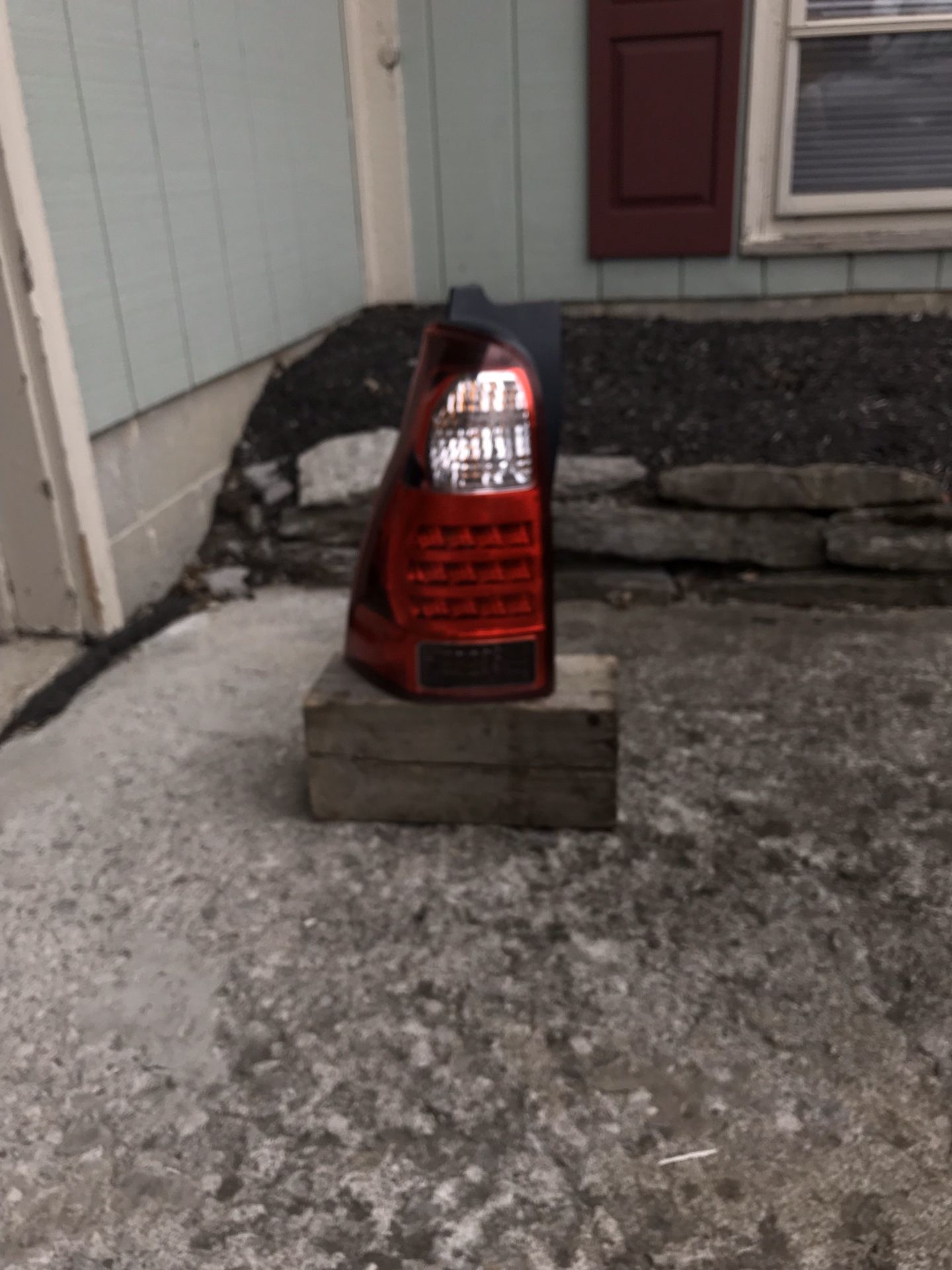 Tail light Toyota 4Runner 2008