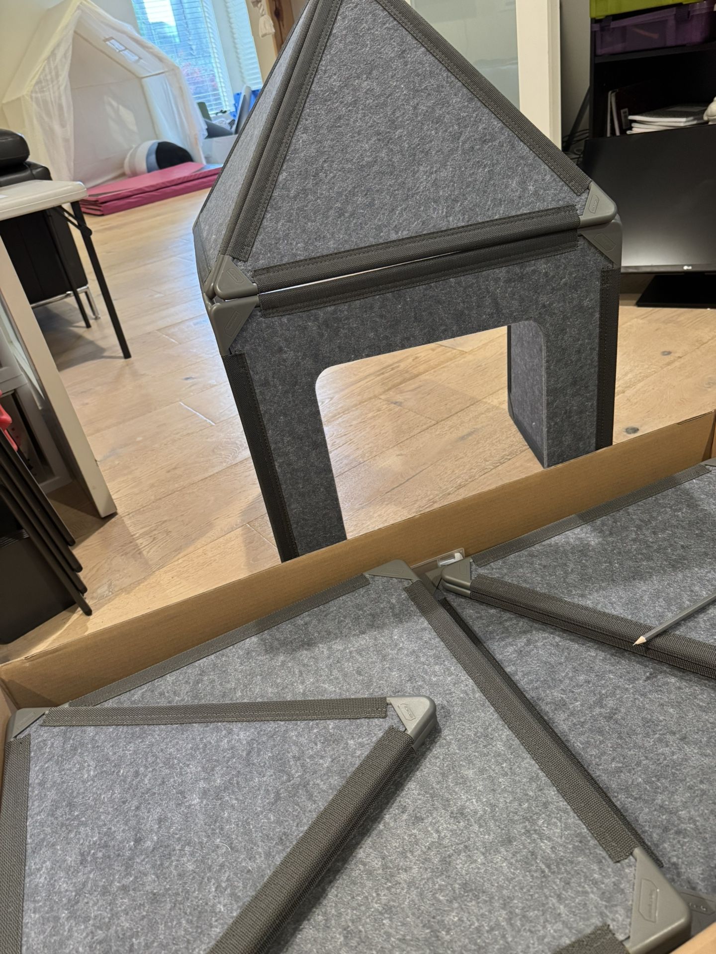 Giant Magnetic Felt Boards For Forts