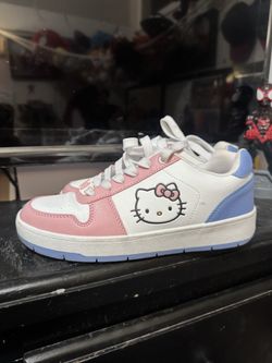 Hello kitty shoes size 8