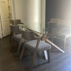 Dining Table With Five Chairs 150 