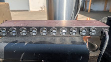 Rackmount Power Distribution CyberPower Power Conditioner