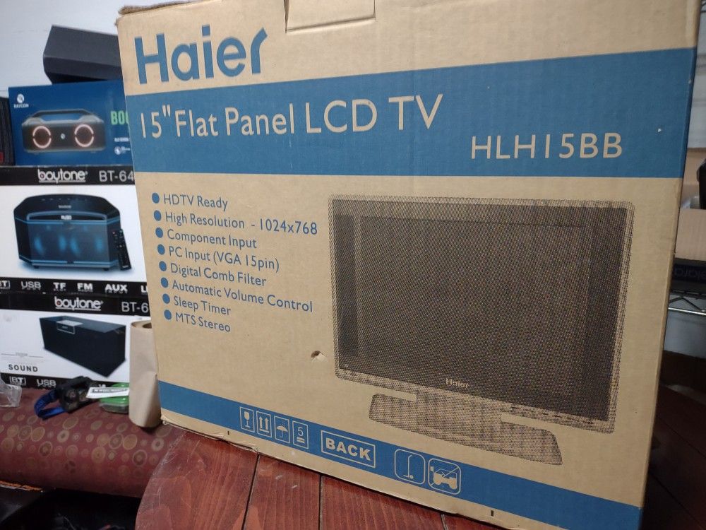 HAIER 15 INCH FLAT PANEL LCD HD TV BRAND NEW SEALED BOX