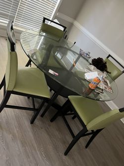 Dinning Table