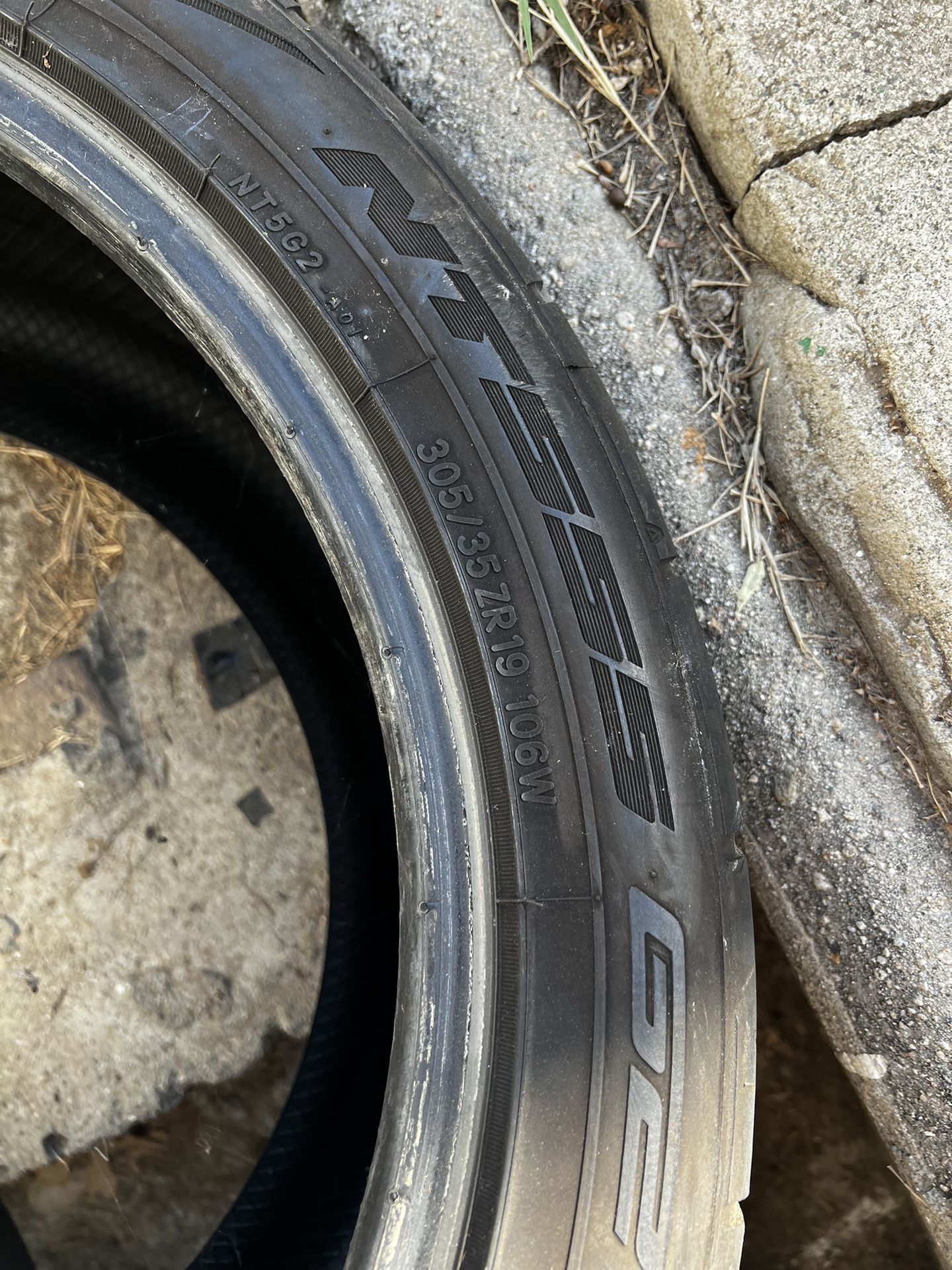 Nitto NT5G2 Pair 305/35/R19