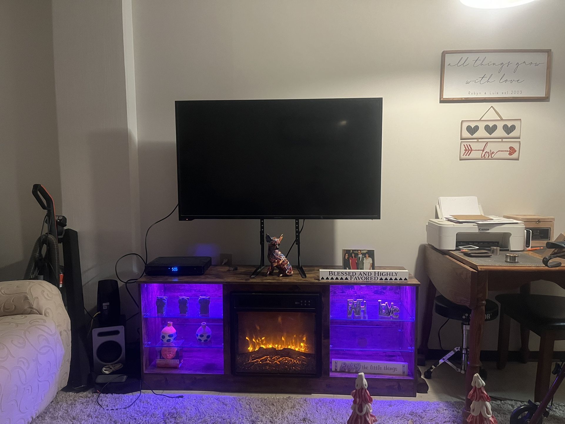 57” Hisense TV