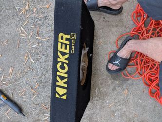 kicker speaker box 10
