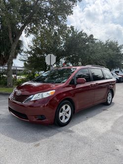 2015 Toyota Sienna