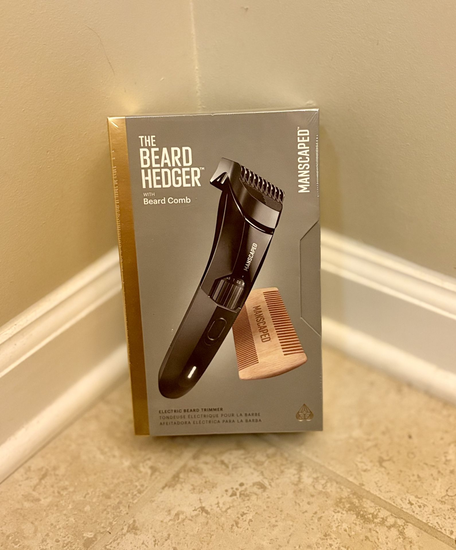 Brand New Manscaped Beard Hedger™ with Beard Comb - Unopened