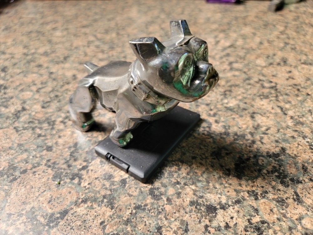 Mack Bulldog