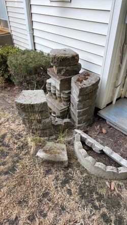 Free outdoor blocks and curbs