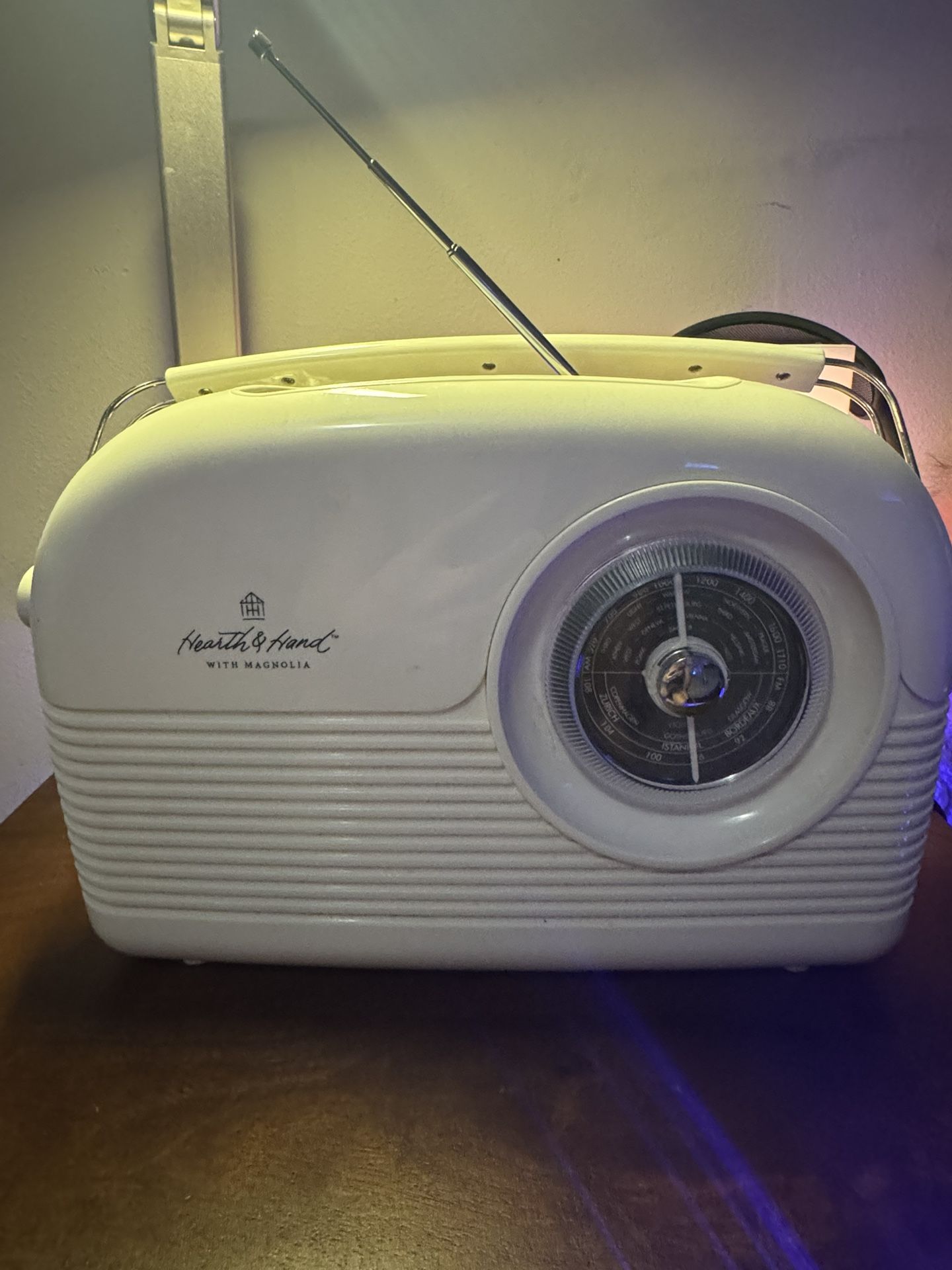 Radio AM/ FM Speaker