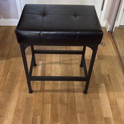 Bar stool 