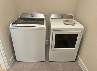 GE top washer and dryer