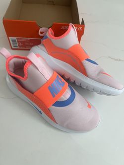 BN! Youth girls 3Y Nike flex runner pull on gym shoes, retail $45