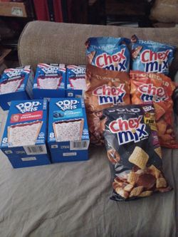 Pop-Tarts and Chex Mix Snack Bundle