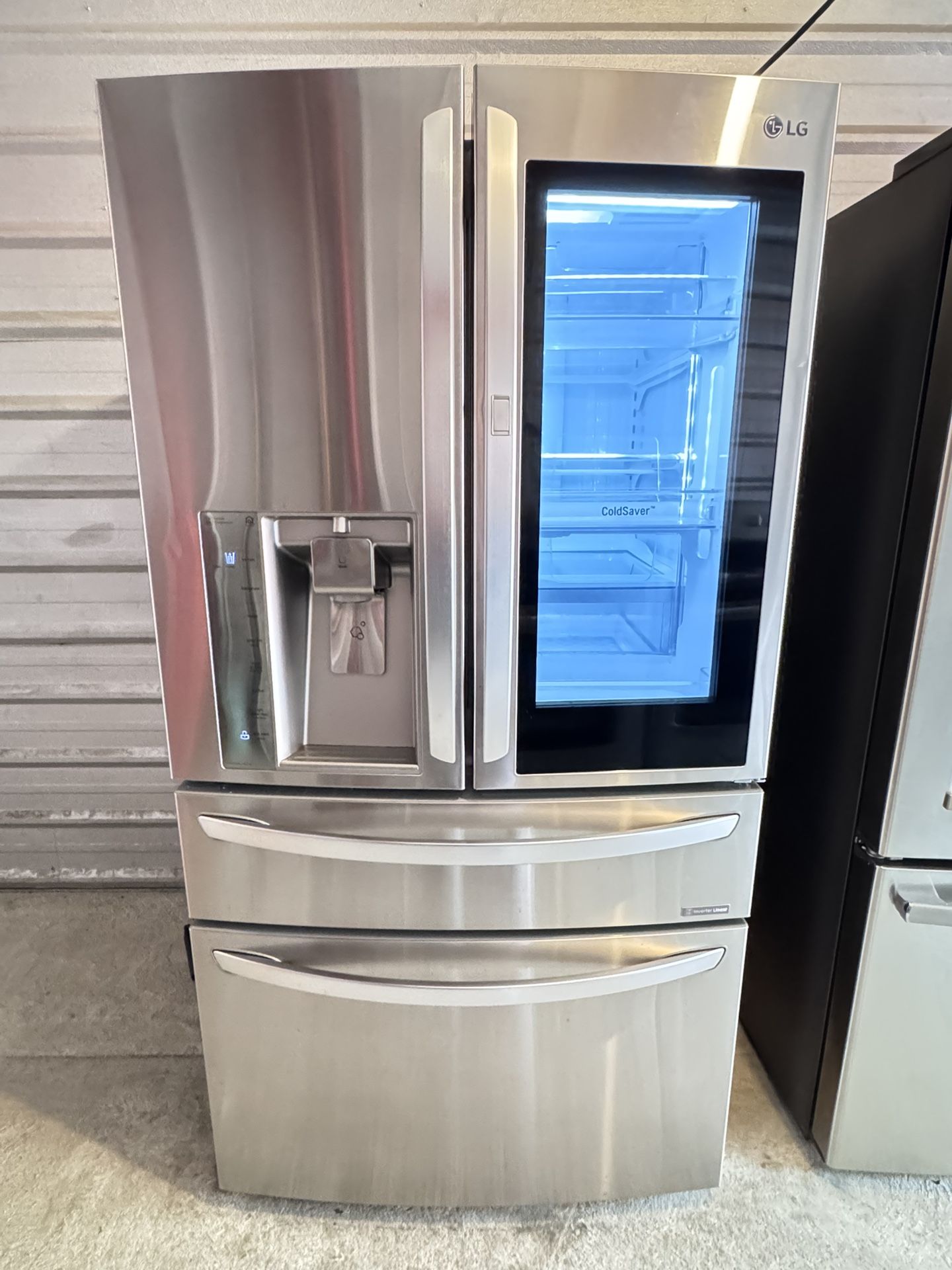 LG 30 cu. ft. Smart wi-fi Enabled InstaView Door-in-Door Refrigerator