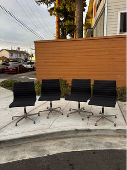 🪩Eames aluminum group Side Chairs 🪩