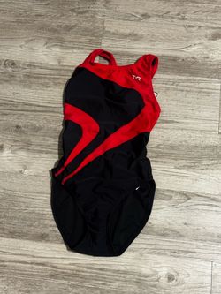 TYR Women’s One-Piece Swimsuit Racerback Colorblock Black/Red Lined 28