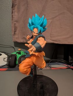 Super Saiyan God Super Saiyan (Blue) Goku Banpresto 8 Inch