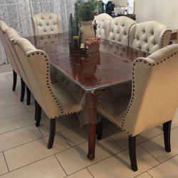 Table With 6 Chairs 