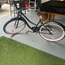 Women’s Custom bike. 