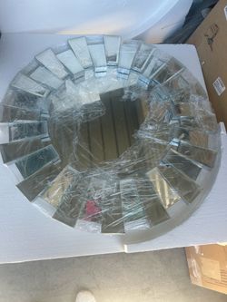 Decorative mirror round silver