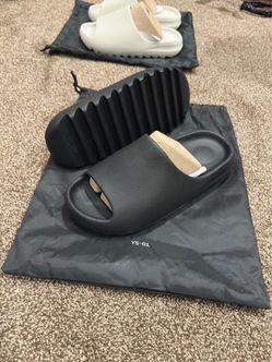 Black Yeezy Slides