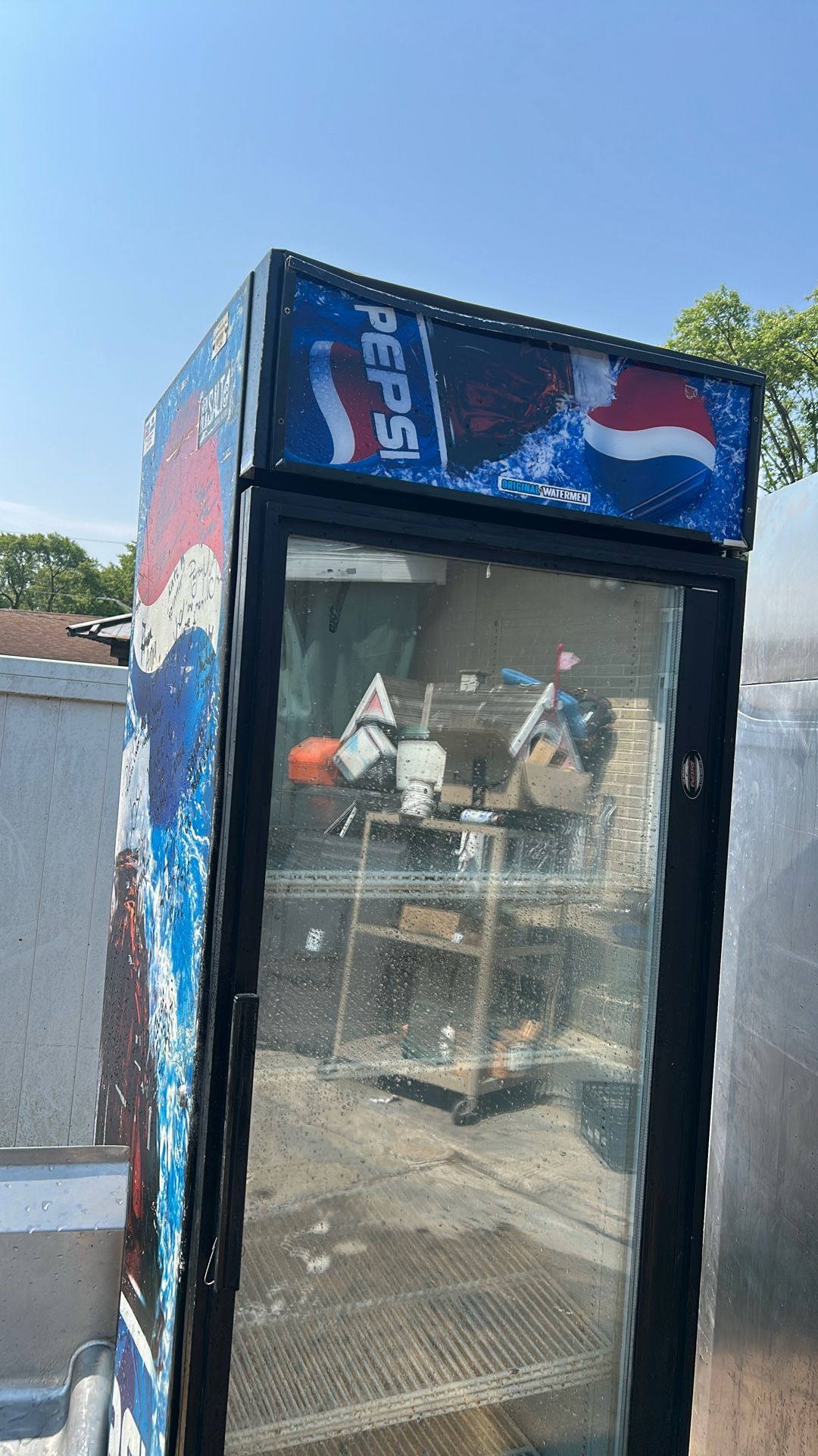 Refrigerator