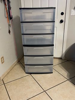 Plastic organizer