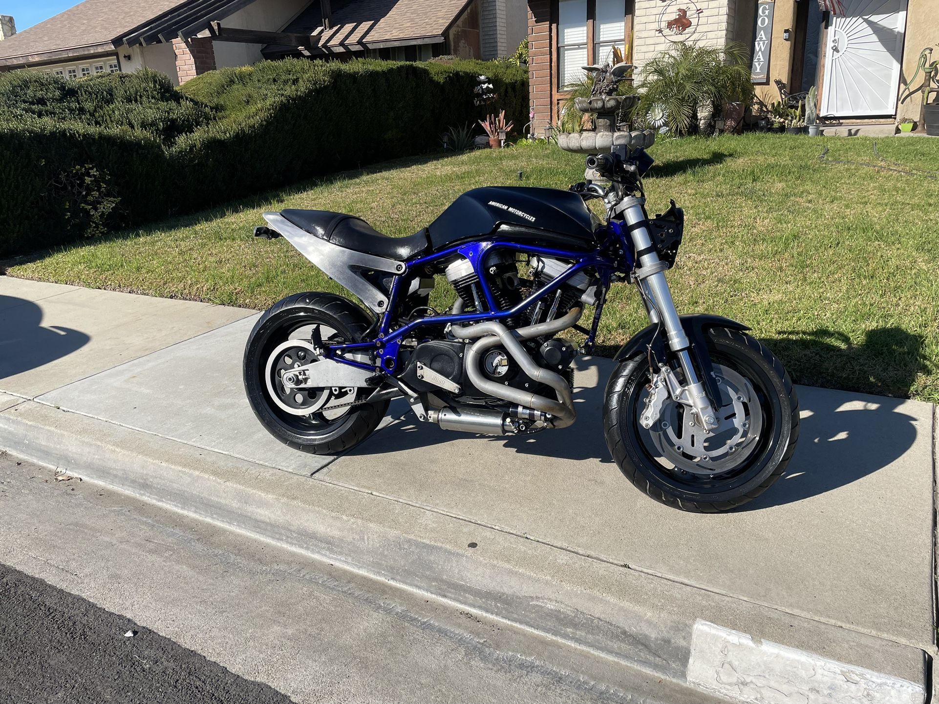 Buell X1 Lightning 