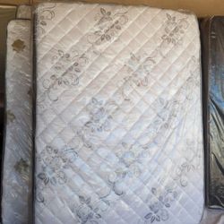 Mattresses King Queen Full Twin 