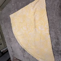 Yellow Oval Tablecloth 
