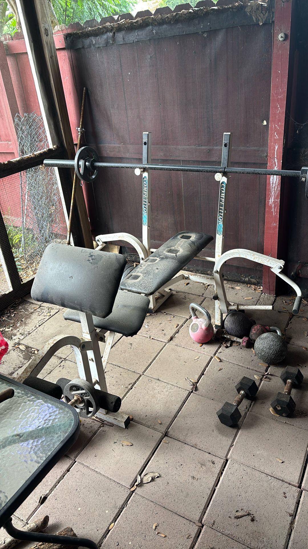 Bench And Dip Machine