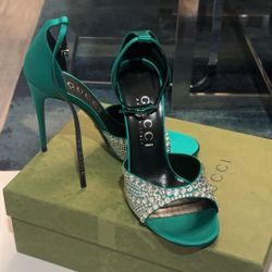 unused gucci heels / tacones gucci no usados  9.5