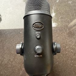 Blue Yeti USB Microphone