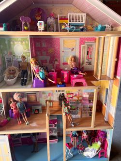Barbie house with toys