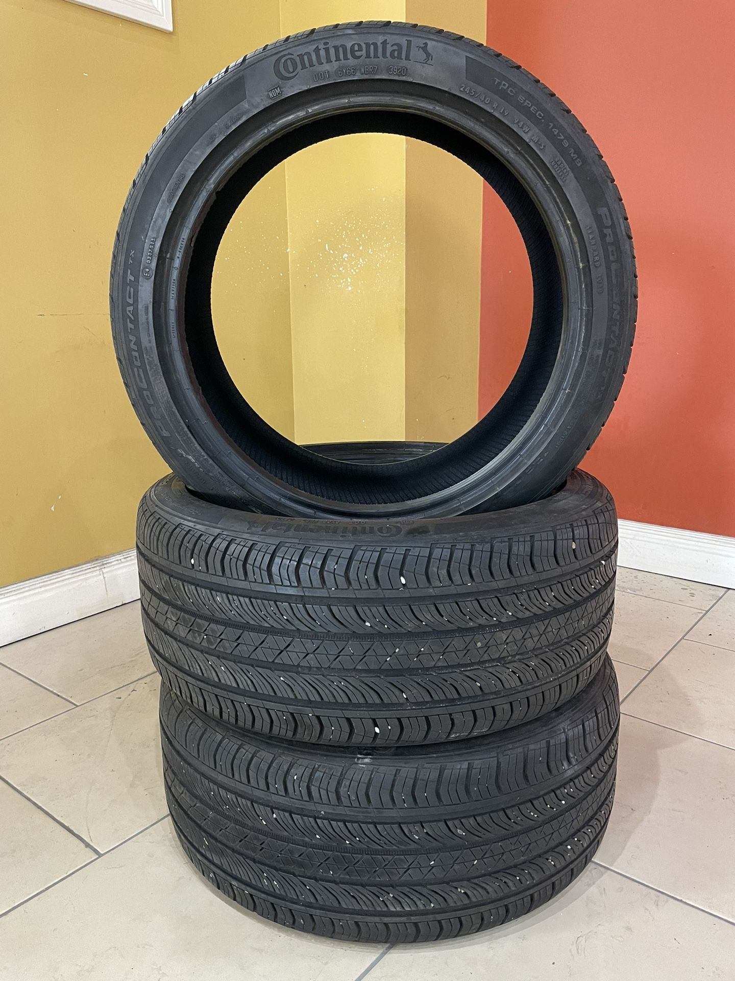   Continental 245/40/19