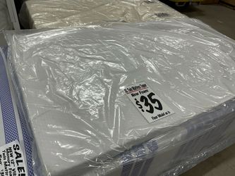 BRAND NEW XL Twin Mattress Topper