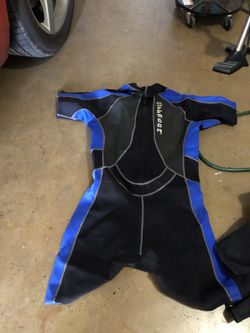I have two pair of wetsuit man and woman XXL