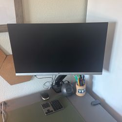 HP 23” Monitor & Arm Mount