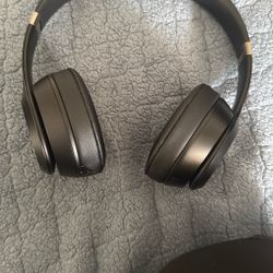 Beats Solo 4