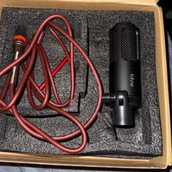 Brand New Fifine Xlr Microphone Comes With Chord 