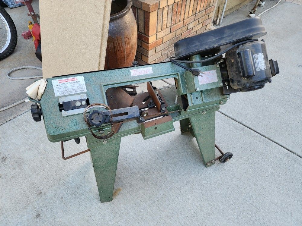 Central Machinery Metal Cutting Bandsaw