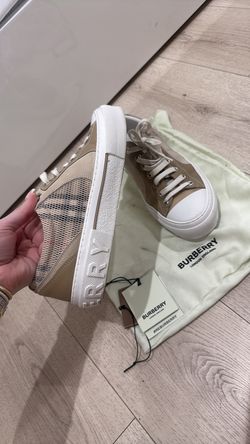 Burberry shoes