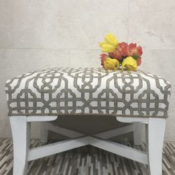 Gorgeous  Ottoman … Freshly Painted And Distressed, Reupholstered Stunning New Fabric…  Great Piece… 