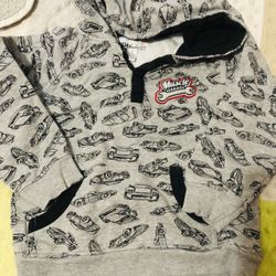 $10 For All,  In Good Condition . Size 4-5T Boy. Pick Up Near Ocala And King Rd SJ CA 95122.