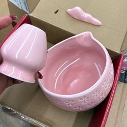 Pink matcha maker